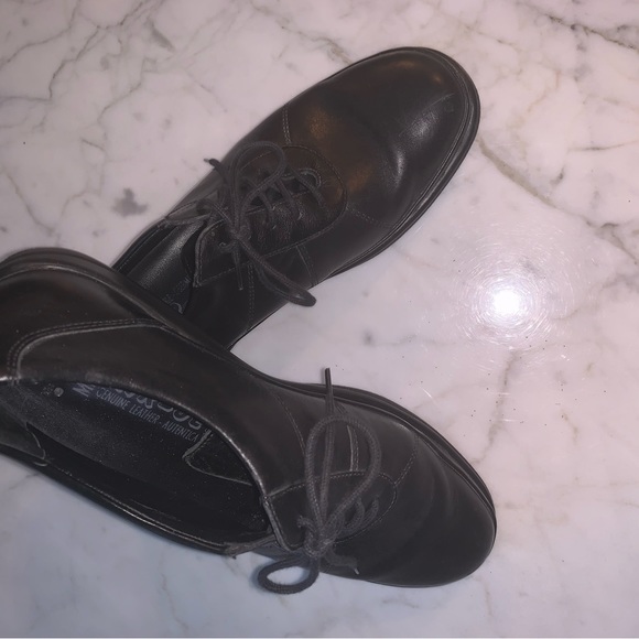 MEPHISTO WALKING SHOE - Picture 6 of 8